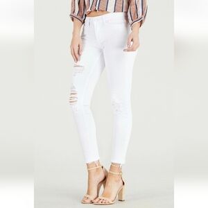Judy Blue NWT White Mid Rise Destroyed Hem Cropped Stright plus size 16w Jeans